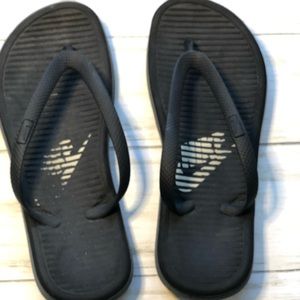 Nike Black Flip Flops